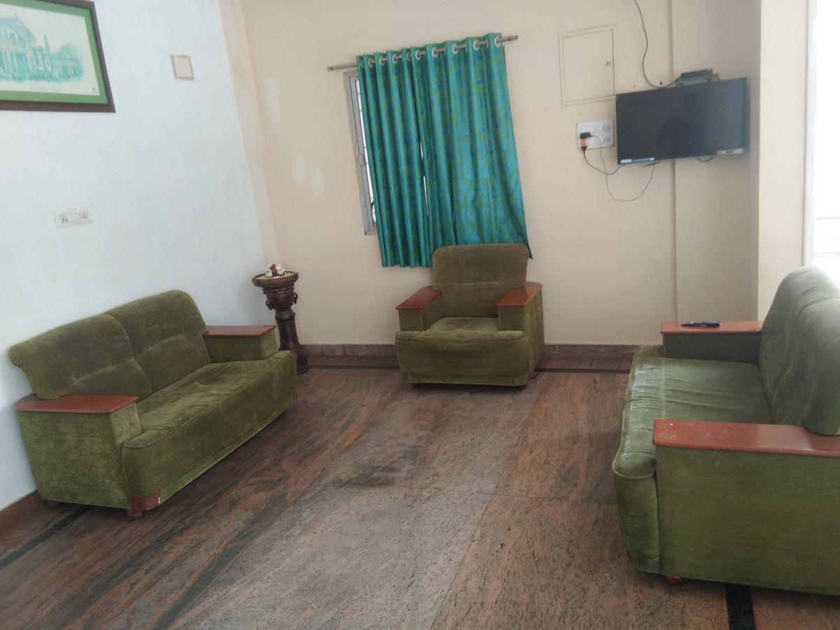 Sairam Residency Otel Tirupati Dış mekan fotoğraf
